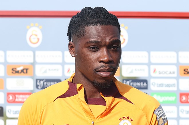 Okan Buruk 6 futbolcuyu gözden çıkardı