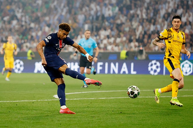 Şampiyonlar Ligi'nde PSG tarih yazarak şampiyon oldu