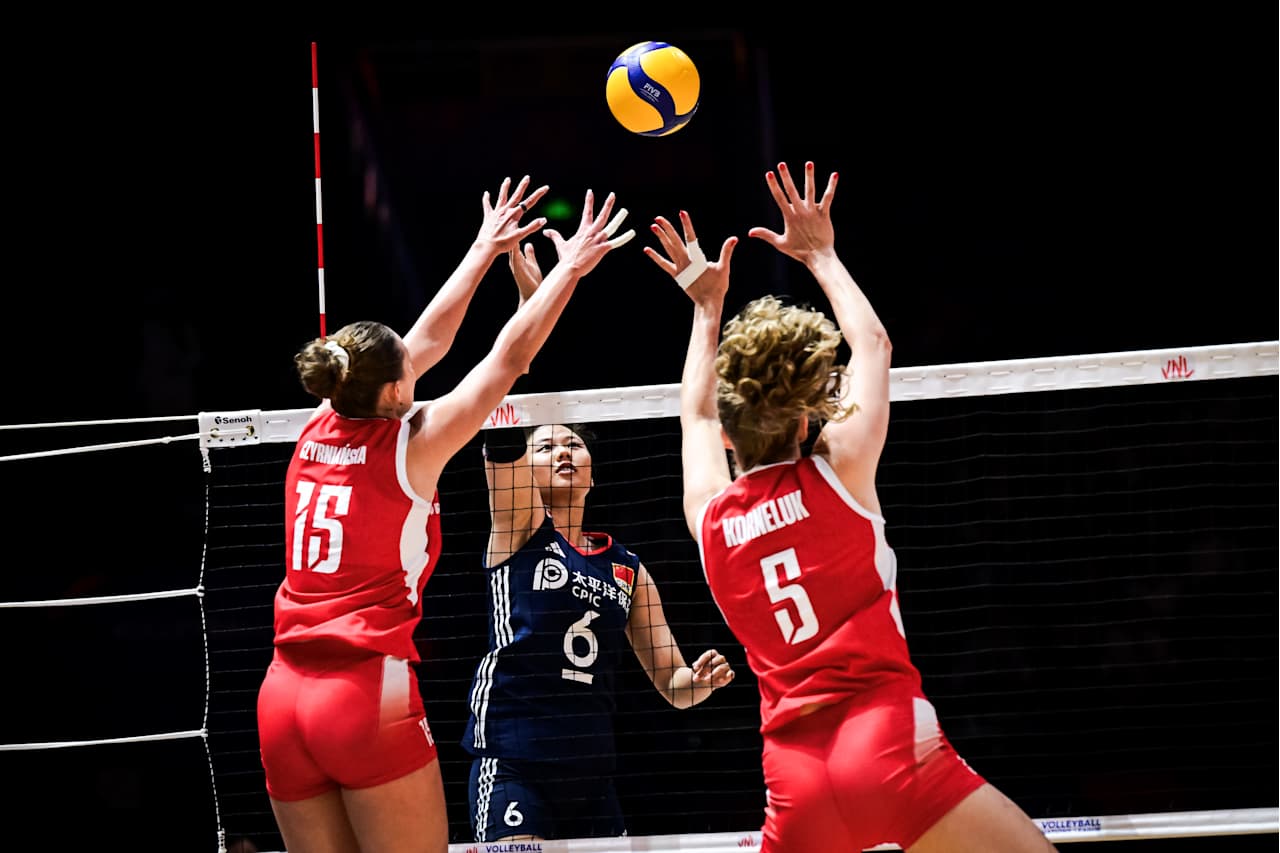 Türkiye'nin grubundaki önemli maçta Polonya Çin'i 3-1 yendi