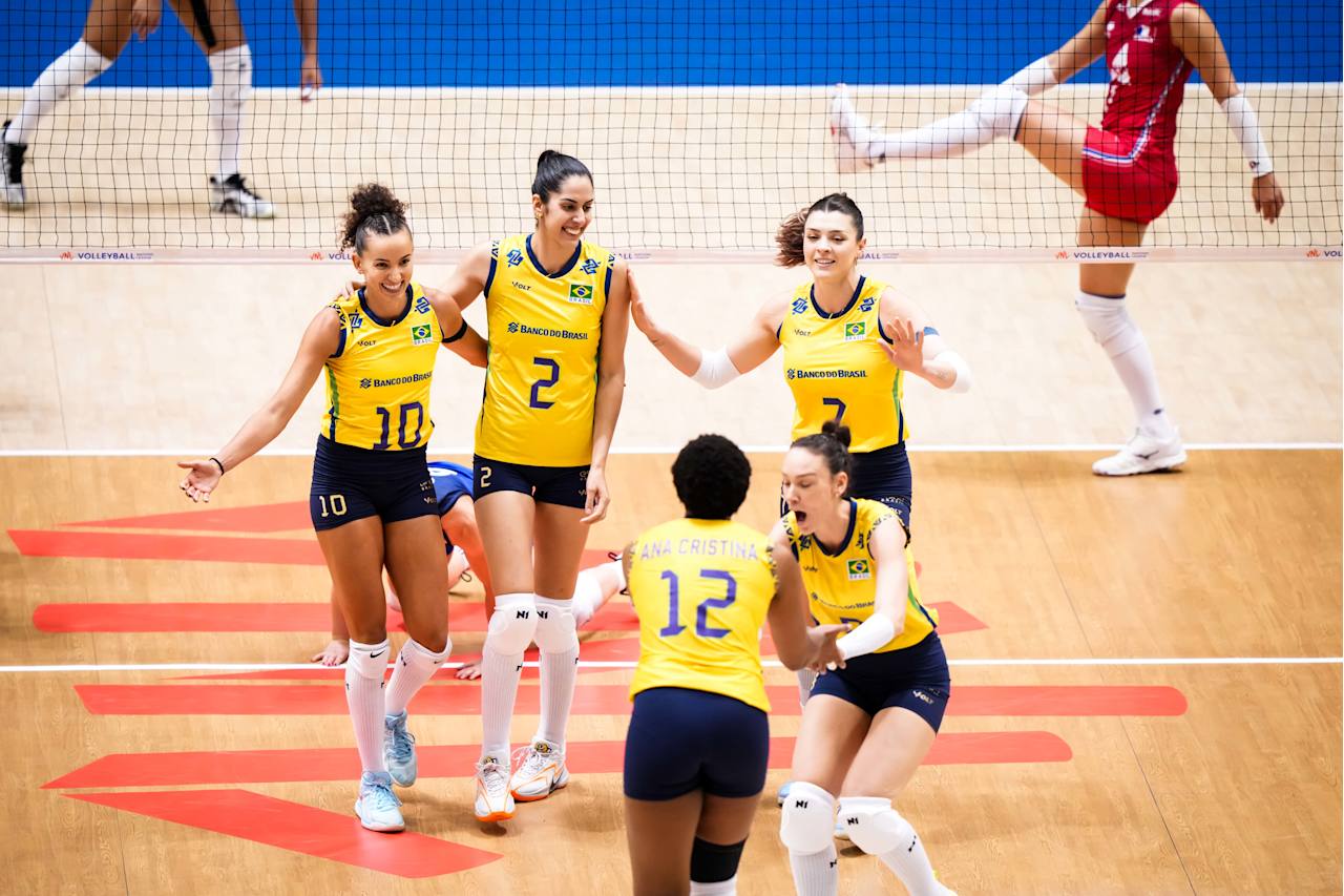 Brezilya'da Şok! Ana Cristina Brezilya'ya geri döndü