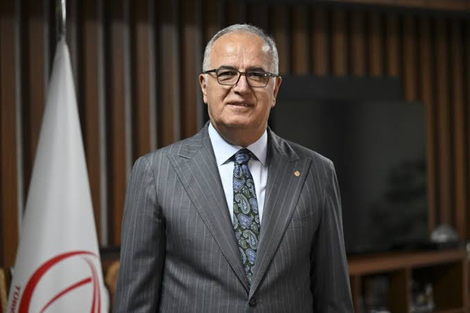 Mehmet Akif Üstündağ: Türk voleybolu zirveye alıştı