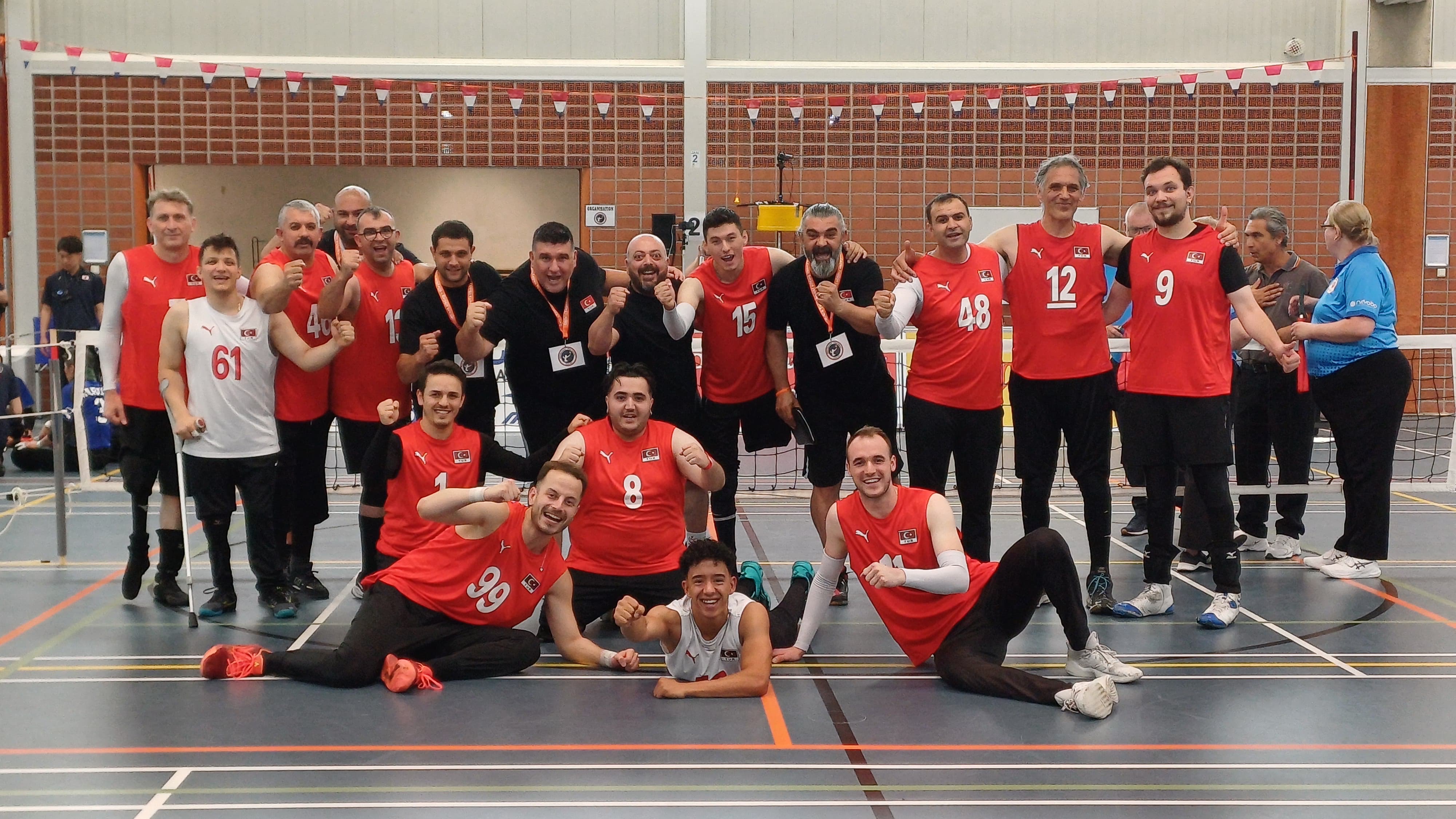 Dutch Turnuvasında finaldeyiz!