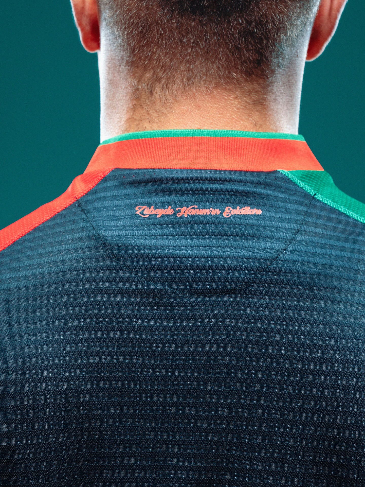 Karşıyaka'dan yeni sezona anlamlı forma