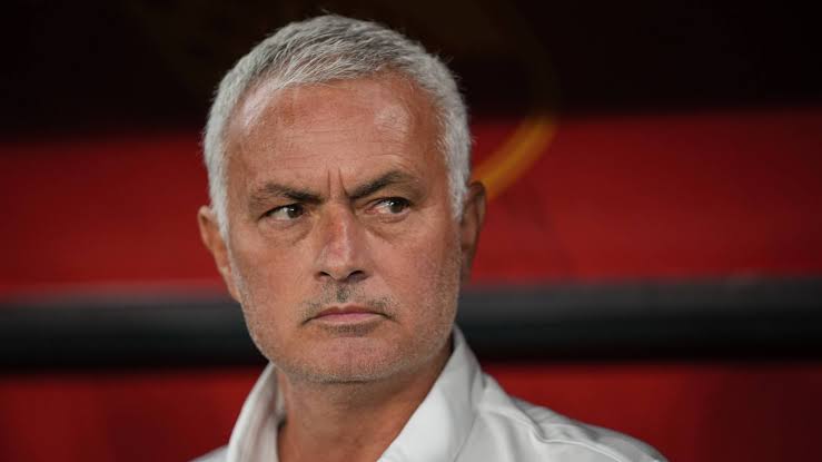 Fenerbahçe’de flaş Mourinho gelişmesi! İstifa mi etti?