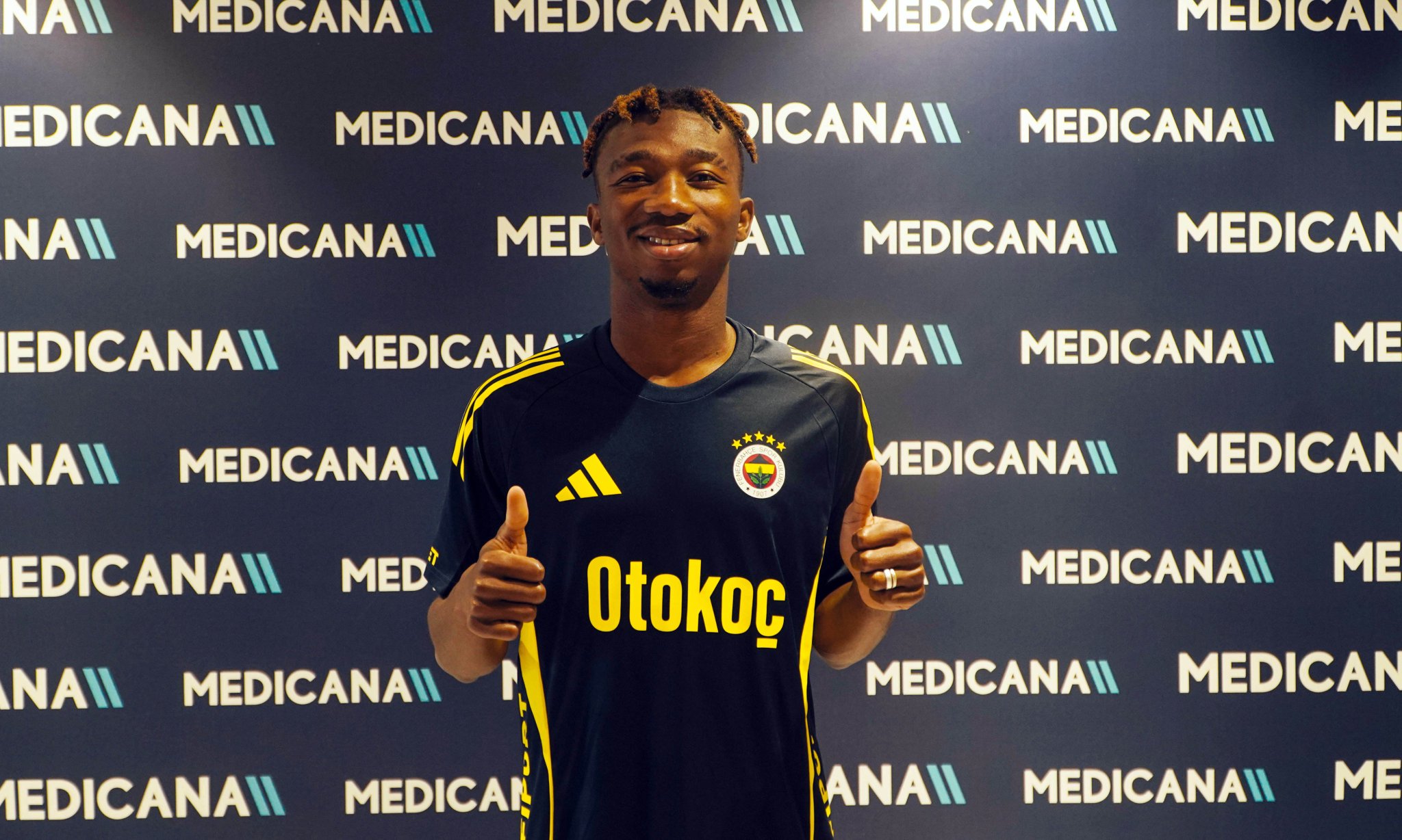 Malili yıldız Nene Fenerbahçe’de imzayı attı