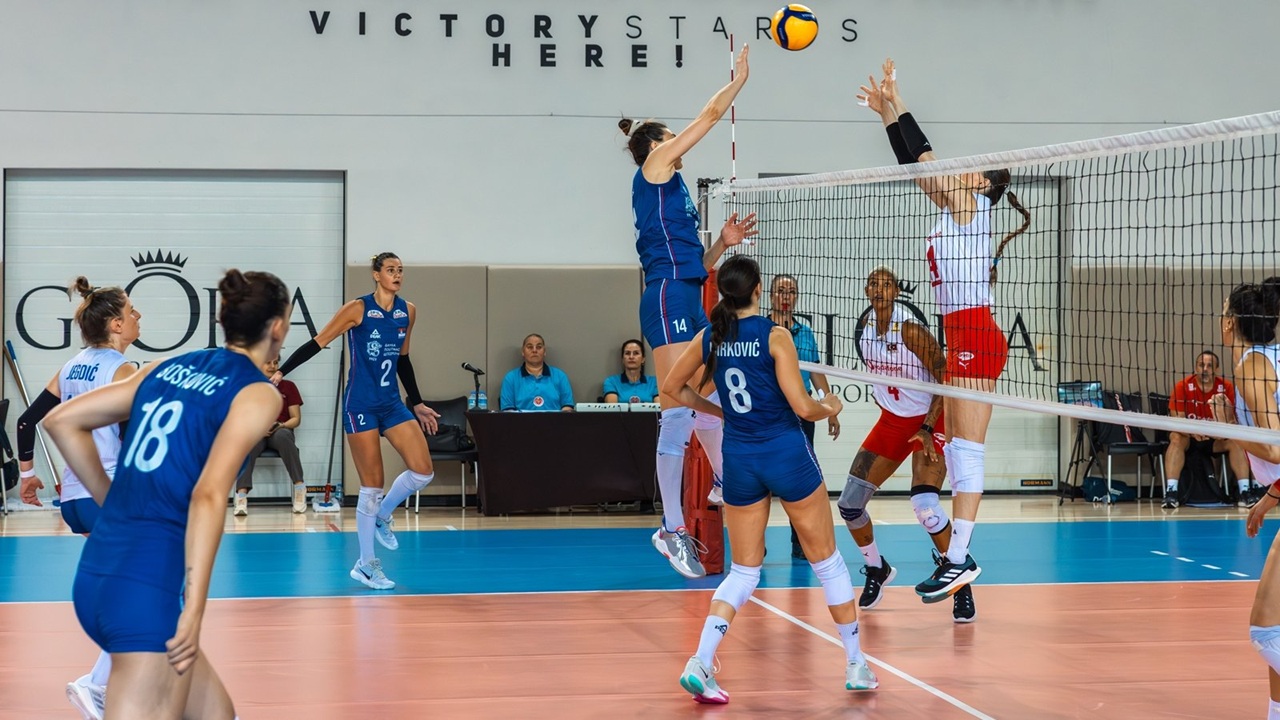 Filenin Sultanları son hazırlık maçında Sırbistan'a 3-0 yenildi