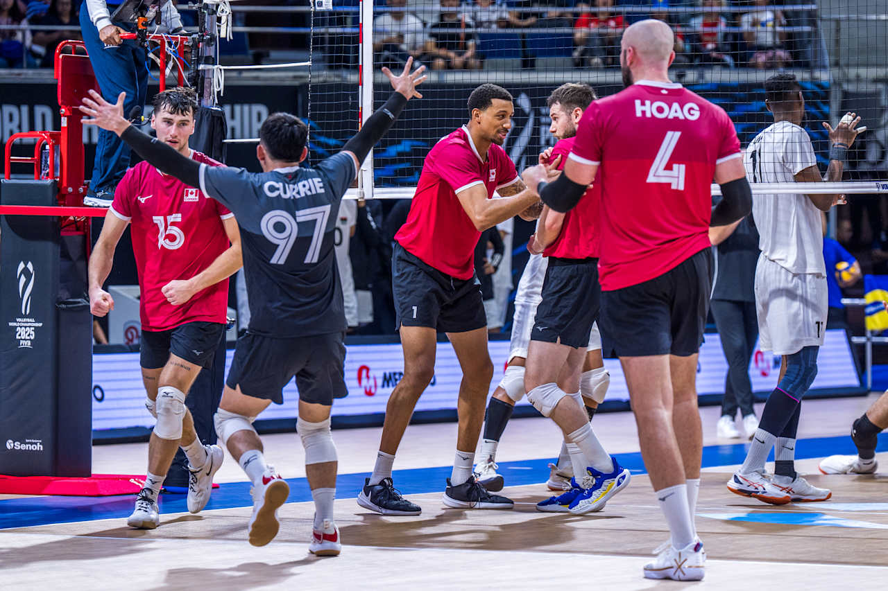 Kanada ve ABD Dünya Voleybol Şampiyonasına galibiyetle başladı