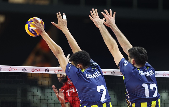 Fenerbahçe Alanya'dan 3 puanla döndü