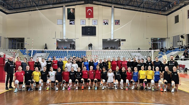 Altyapı Kız Milli Takımı Sporcu Taramaları Çanakkale'de Yapıldı