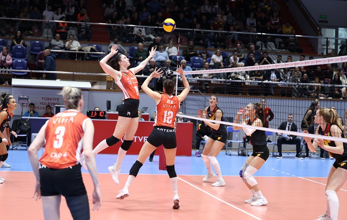 Eczacıbaşı Dynavit, İzmir'de Göztepe’ye set vermedi