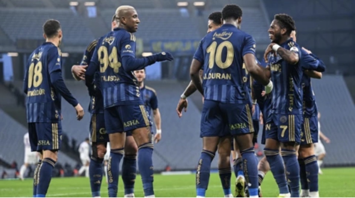 Fenerbahçe, Eyüpspor karşısında 3 golle kazandı