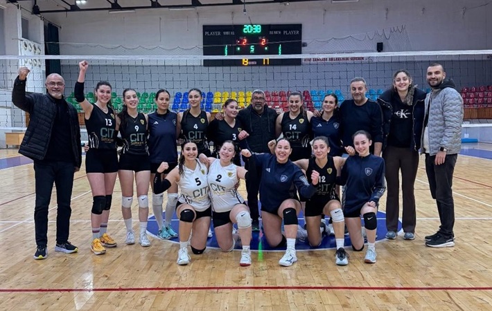 Kuzey Kıbrıs'ta Liderlik Mücadelesinde Lefkoşa Voleybol Akademi Önde