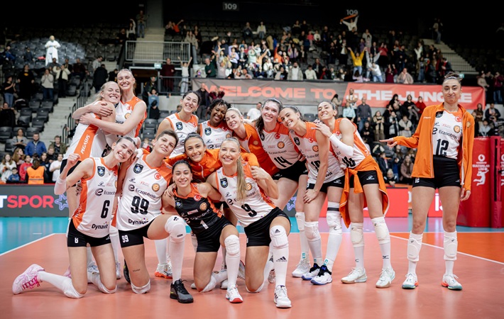 Eczacıbaşı Dynavit Bahçelievler'i 3-0 ile geçti seriyi 11 maça çıkarttı