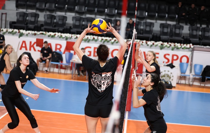 Eczacıbaşı Dynavit Kuzeyboru maçı hazırlıklarını tamamladı