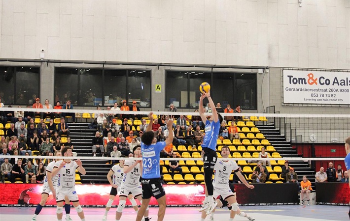 Erkekler CEV Challenge Cup'ta Dörtlü Final Etabında Altın Set Gecesi