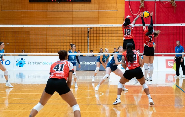 Kadınlar CEV Challenge Cup'ta heyecan sürüyor