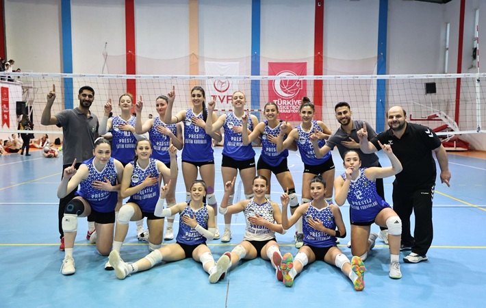 Zeugma Gaziantep Spor'u yenen Viranşehir Voleybol Namağlup Çeyrek Finalde