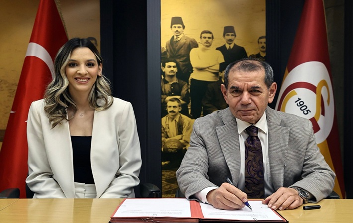 Galatasaray'da Aleksiya Karutasu'ya yeni sözleşme
