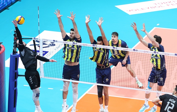 Spor Toto'yu 3-1 yenen Fenerbahçe Kupa Voley'de Galatasaray'ın rakibi oldu