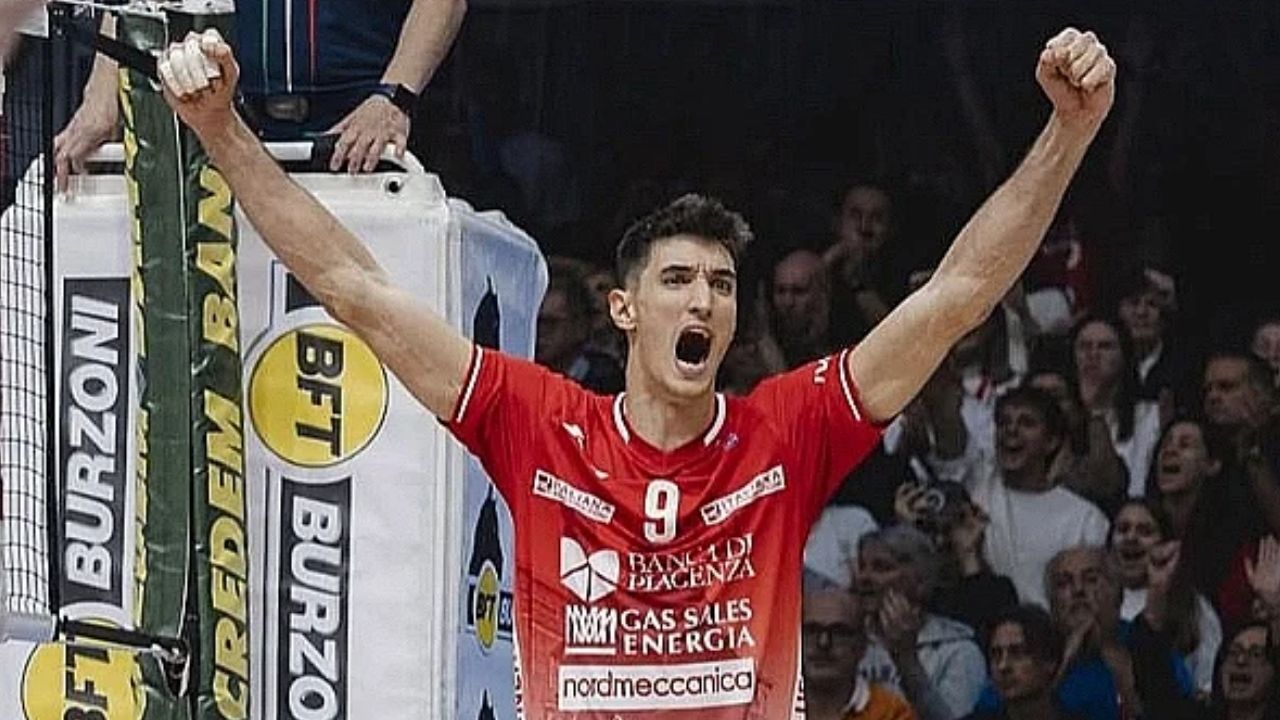 Efe Mandıracı İtalya'da tarih yazdı Piacenza avantajı kaptı