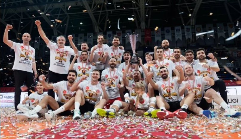 Kağıt Spor'u 3-1 yenen Sungurlu Belediyespor Efeler Ligi'ne çıkarak tarih yazdı