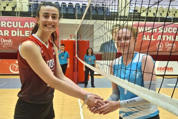 Voleybol Ünilig Türkiye Şampiyonası'nda 2. Gün Tamamlandı