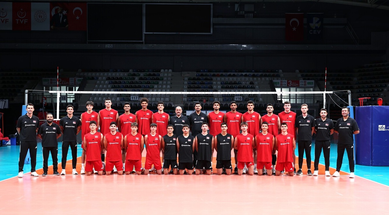 U20 Erkek Millî Voleybol Takımı Ankara’da Kampa Girdi