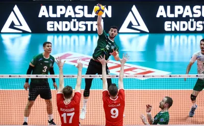 7.'lik maçındaki ilk buluşmada Bursa deplasmandan galip döndü