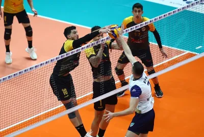 Erkekler AXA Sigorta Kupa Voley’de Erteleme Maçları Başladı