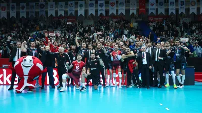 CEV Cup'taki Türk Derbisinde Turu Ziraat Bankkart Geçti