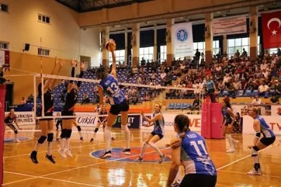 Aydın BŞ Belediyepsor Karayolları'na set vermedi