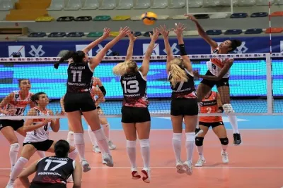 Eczacıbaşı VitrA, kupaya galibiyetle başladı