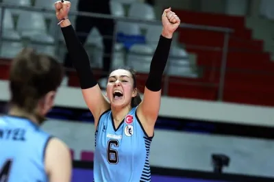 Kadınlar Challenge Cup’ta Beylikdüzü destan yazdı