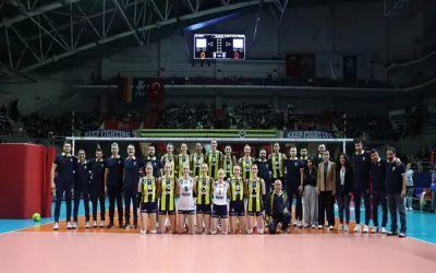 Fenerbahçe Opet Rövanşı 3-1 Kazanarak Yarı Finalde