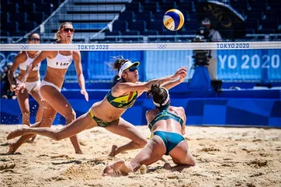 Tokyo'da Plajda Kadınlarda ABD - Avustralya Finali