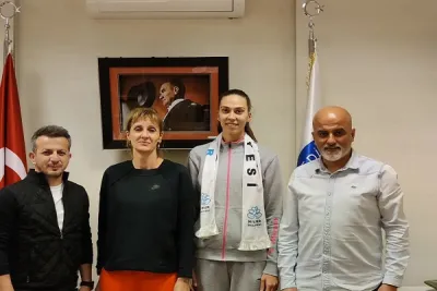 Nilüfer Belediyespor'a Rus pasör çaprazı