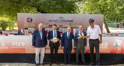 Dünya Plaj Voleybolu Şampiyonası Dikili'de Başlıyor