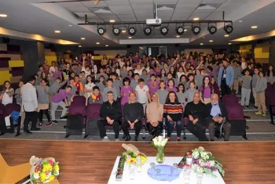 Voleybol Vakfı, Voleybol Efsanelerini Öğrencilerle Buluşturmaya Devam Ediyor