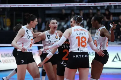 Eczacıbaşı Dynavit Finalde Fenerbahçe Opet'in rakibi oldu