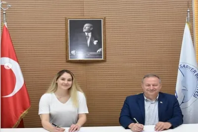 Ada Germen imzayı attı