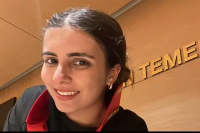 Küçük Kız Çocuğunun Voleybol Tutkusuna Büyük Şiddet