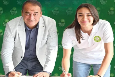 Manisa BŞ Belediyespor'da ilk imza atıldı