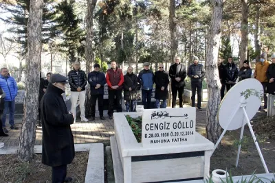 Cengiz Göllü Kabri Başında Anıldı