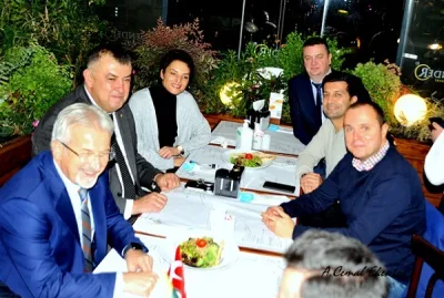 Litvanya Fahri Konsolosu voleybolcularla bir araya geldi