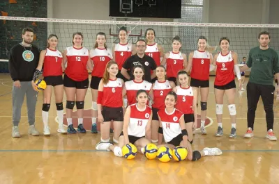 Doğuş Üniversitesi Kadın Takımı da 3 puanla başladı