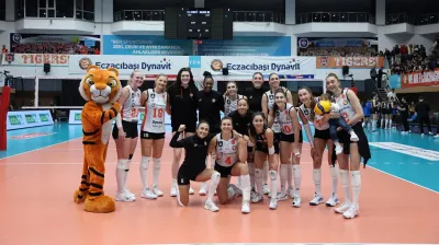 Eczacıbaşı Dynavit Nilüfer Belediyespor'a set vermedi