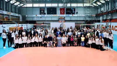 Eczacıbaşı Dynavit Ayazağa'daki salonu ve bazı sporcularıyla vedalaştı