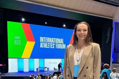 Eda Erdem Lozan'daki Sporcu Forumu'na katıldı