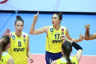 Erteleme maçında Fenerbahçe Opet galip