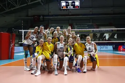 Fenerbahçe Opet, Aydın BŞ Bld.'ye set vermedi